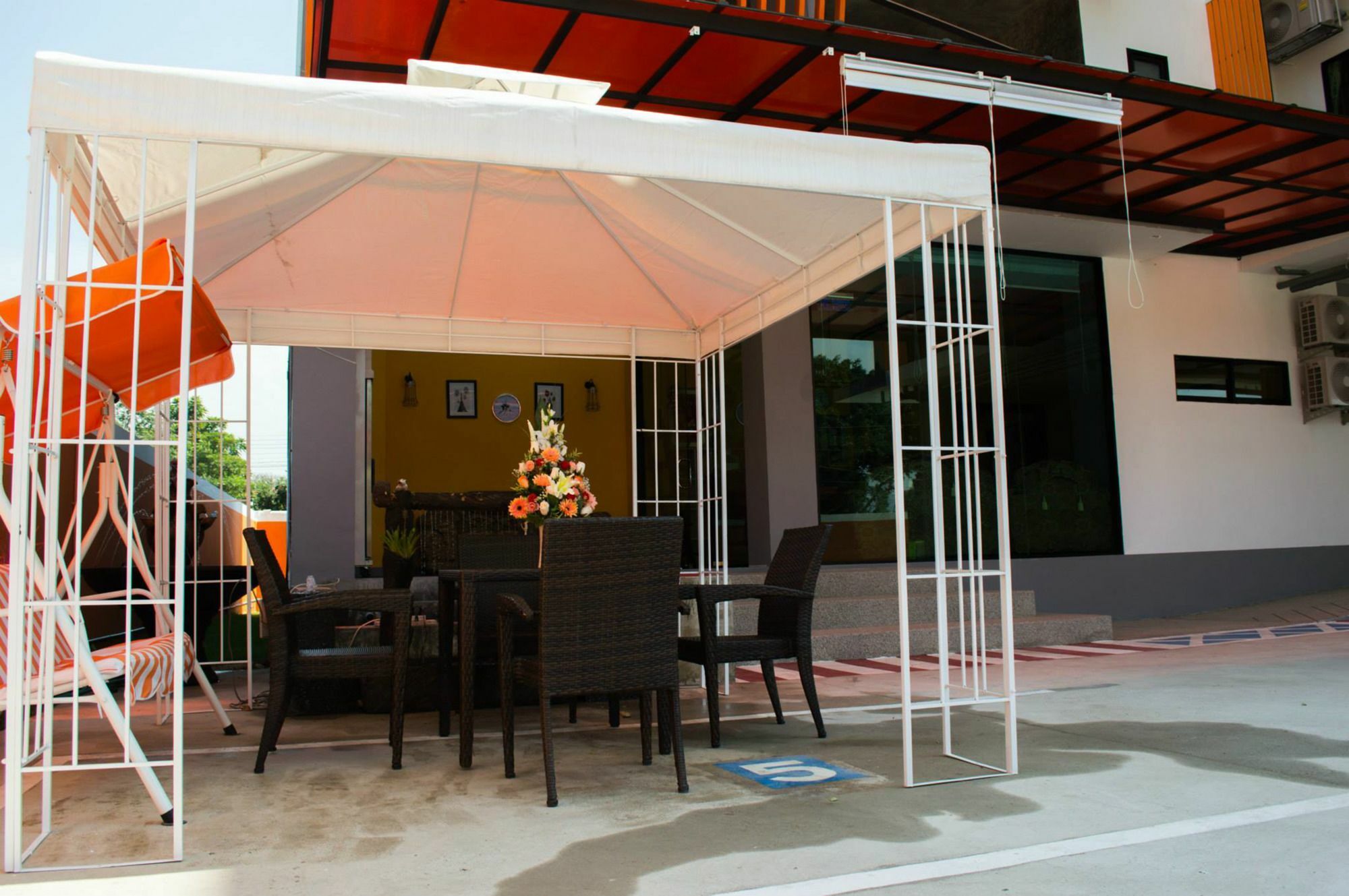 Hotel One One Place