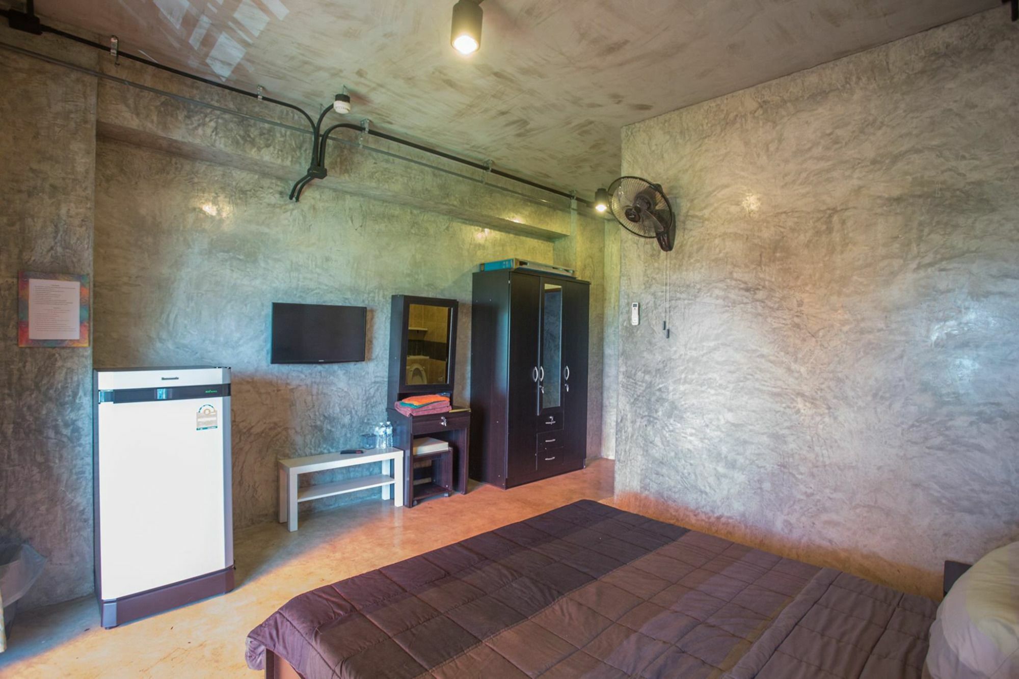 One One Place Hotel